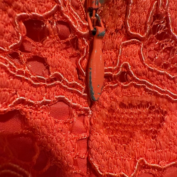 Trina Turk Pre-Owned Size 2 Elegant Coral Lace Long Sleeve Mini Cocktail Dress - Picture 9 of 11